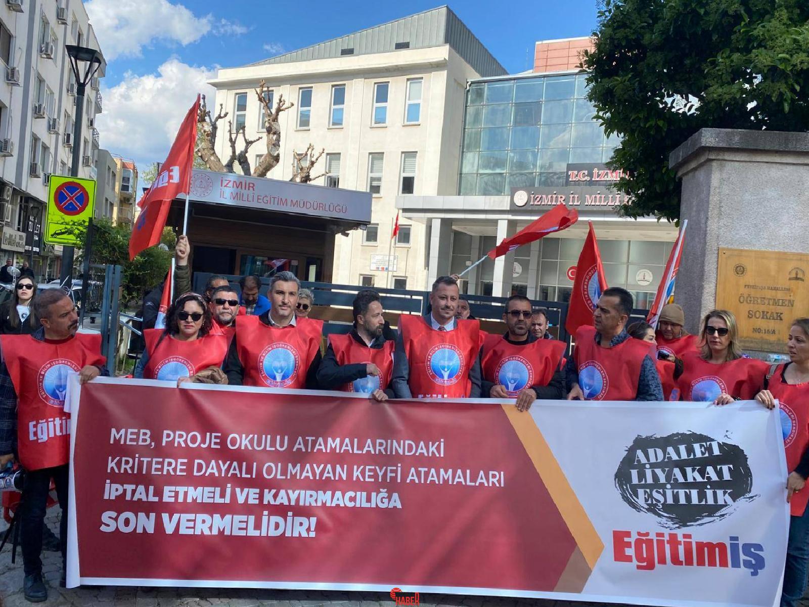 Eğitimciler, Milli Eğitim Bakanlığı önünde proje okullarına öğretmen ve yönetici