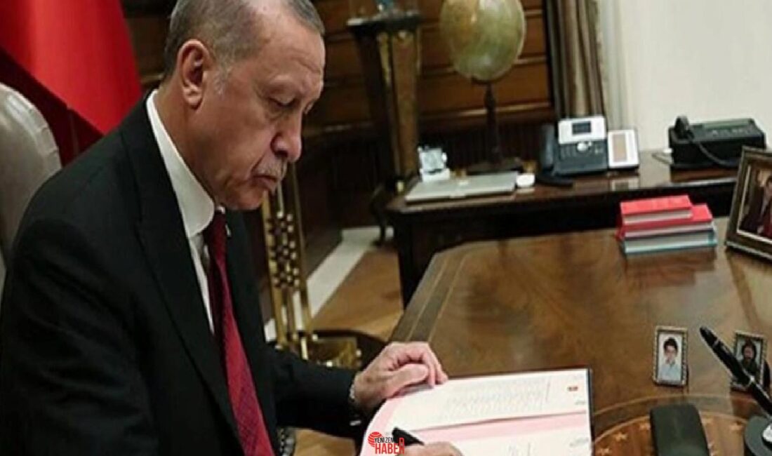 Resmi Gazete'de yayımlanan Cumhurbaşkanlığı Kararıyla, Göksel Aşan Cumhurbaşkanlığı Başdanışmanlığına, Ahmet