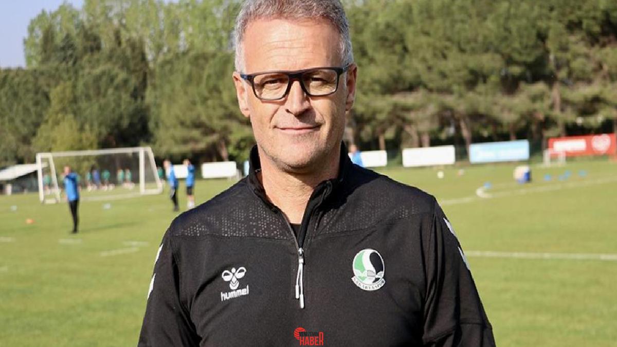 Sakaryaspor, Erzurumspor FK maçının hazırlıklarını sürdürdü. Yeşil-siyahlı grubun yeni teknik