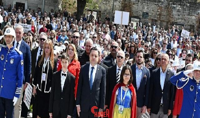 Lüleburgaz Belediyesi’nin 34’üncüsünü düzenlediği Milletlerarası 23 Nisan Çocuk Şenliği, 20