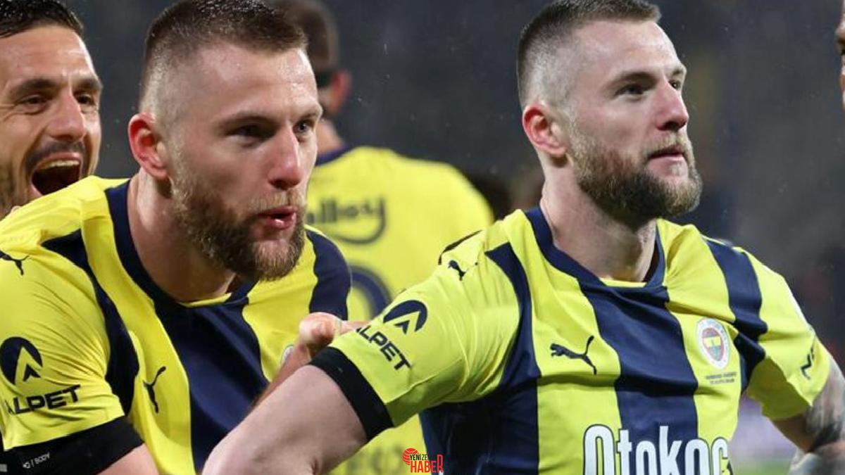 Fenerbahçe'nin devre arasında PSG'den kiraladığı Skriniar, gösterdiği performansla taraftarın gönlüne