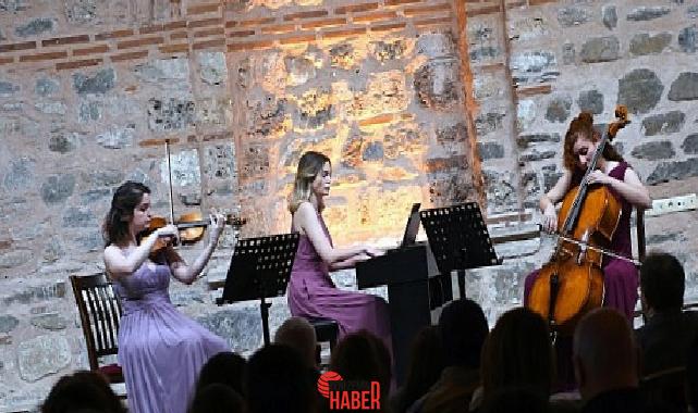 Osmangazi Belediyesi, düzenlediği Terra Trio konseri ile sanatseverlere uzun mühlet
