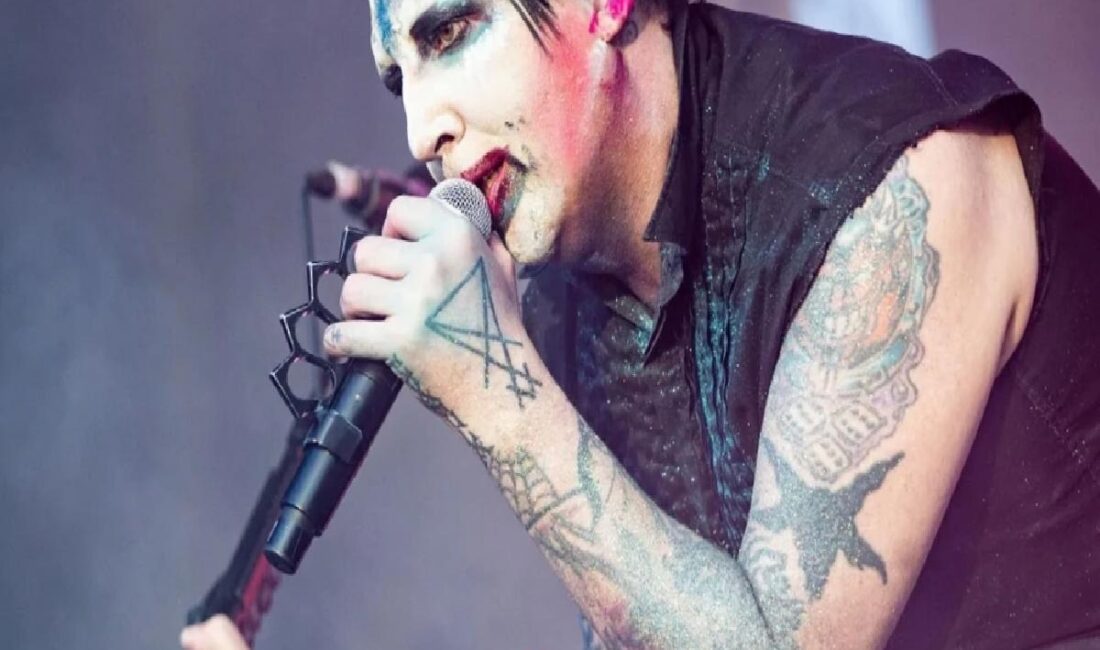 Rock müziğin ünlü isimlerinden Marilyn Manson, 13 yıl aradan sonra Türkiye'deki