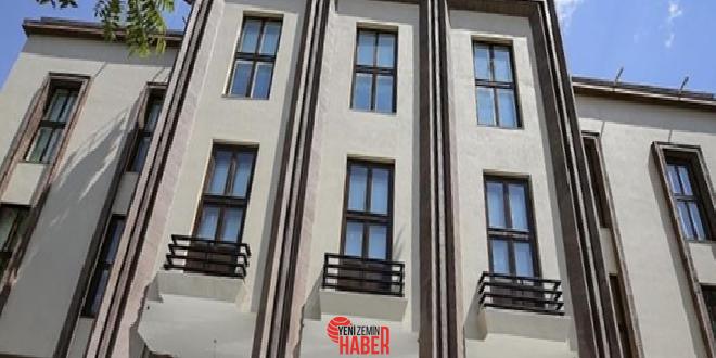 Ankara'da yasa dışı bir hareket sırasında gözaltına alınan bir kişinin