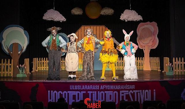 Karabağlar Kent Tiyatrosu birinci turnesini Kocatepe Tiyatro Festivali’ne gerçekleştirdi