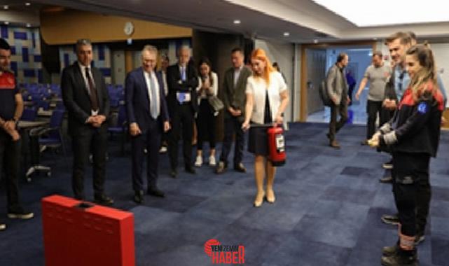 İzmir Büyükşehir Belediyesi, kentte faaliyet gösteren turizm işletmelerinin afet güvenliğini