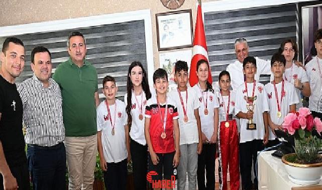 Antalya'da 3-4 Mayıs tarihleri arası düzenlenen Antalya Kick Boks İl