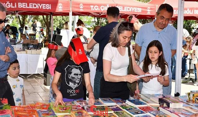 Çiğli Belediyesi’nin düzenlediği 1. Çiğli Kitap Günleri, dördüncü gününde de