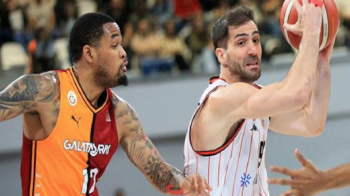 Basketbol Muhteşem Ligi'nde Manisa Basket Divissa sahasında konuk ettiği Galatasaray'ı