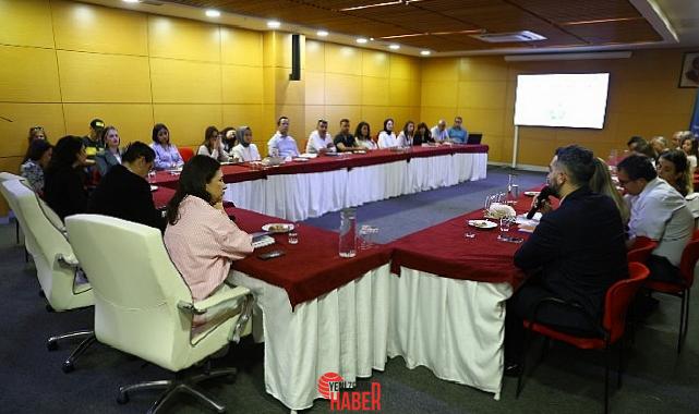 Antalya Büyükşehir Belediyesi, ilçe belediyeleriyle işbirliği içinde atık ilaçların toplanması