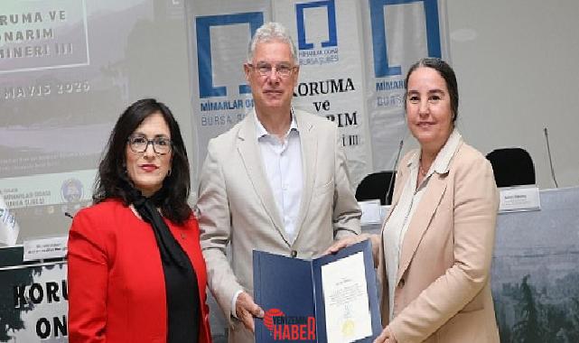 TMMOB Mimarlar Odası Bursa Şubesi’nin düzenlediği “Koruma ve Onarım Semineri”nde