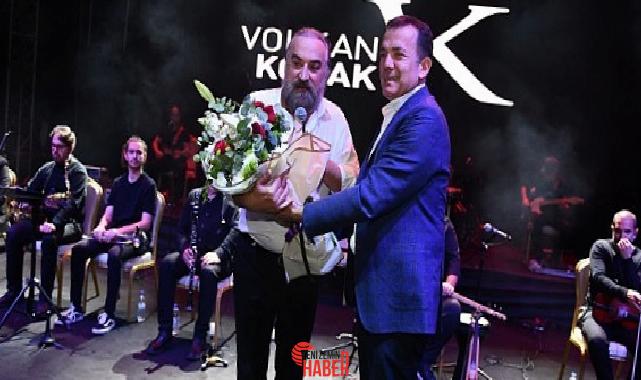 Kuzey Kıbrıs Türk Cumhuriyeti’nde konser verdiği sırada geçirdiği kalp krizi