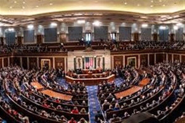 Demokrat Senatör Tim Kaine, Başkan Donald Trump'ın üç İran nükleer