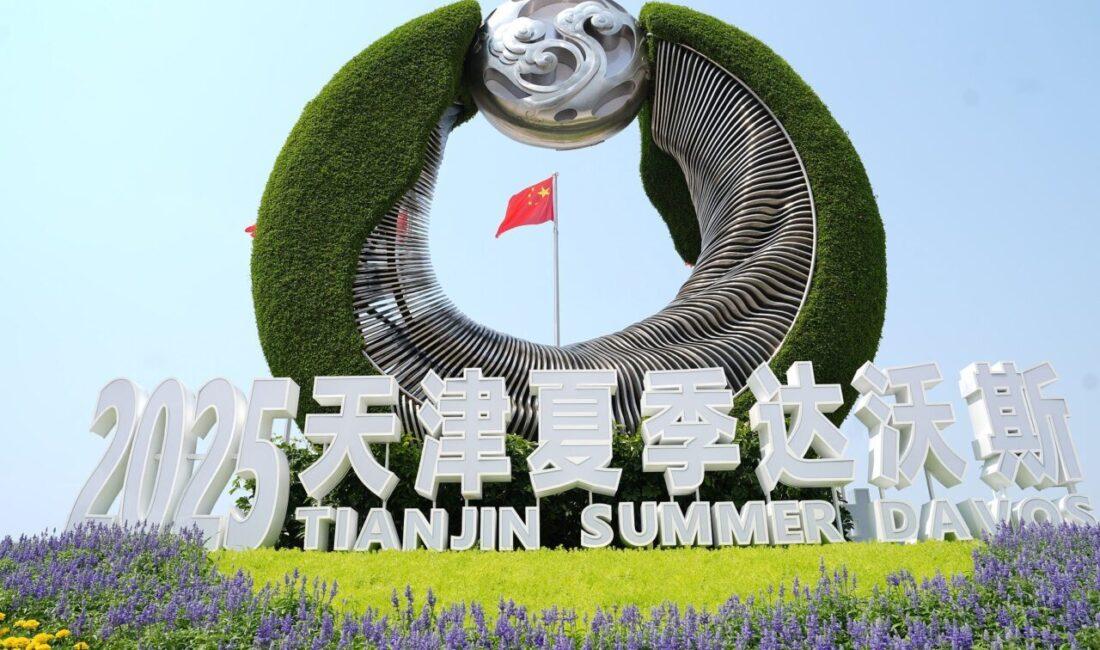 Çin Başbakanı Li Qiang, 2025 Yaz Davos Forumu’nda yaptığı konuşmada,