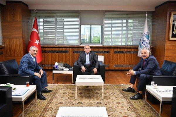 Ziyaretler kapsamında, Kayseri’nin kalkınmasına büyük katkılarda bulunan hayırsever iş insanı
