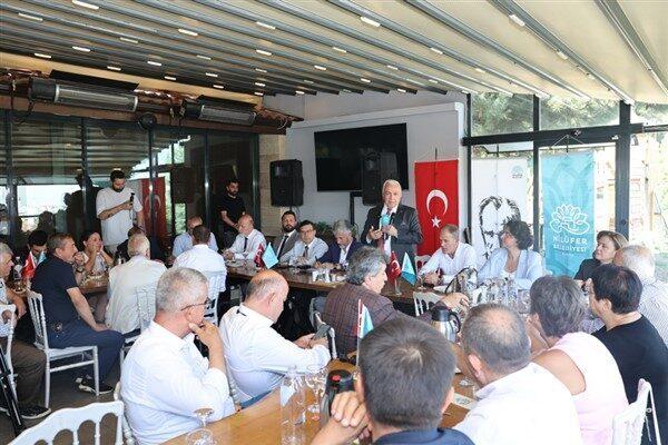 Nilüfer Belediye Başkanı Şadi Özdemir, ilçede bulunan 64 mahallenin muhtarları
