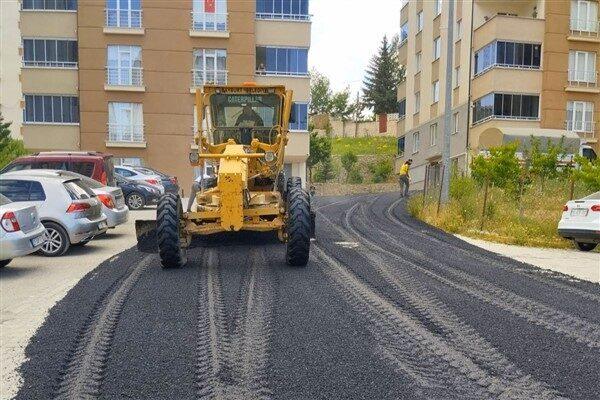 Fen İşleri Müdürlüğü ekipleri şehir genelinde faaliyetlerini sürdürüyor. Çalışmalar kapsamında