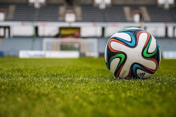 Çaykur Rizespor'dan yapılan açıklamada, profesyonel futbolcu Eray Korkmaz’ın 1 yıllık