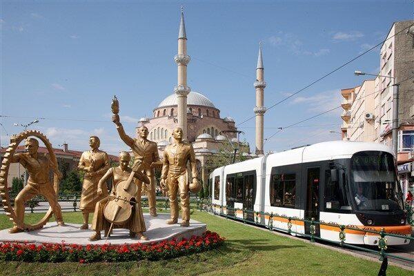 Eskişehir Büyükşehir Belediyesi,  tramvaylarda ve hatlarda düzenli olarak gerçekleştirilen bakım