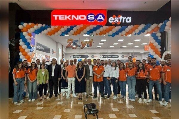 Deneyim odaklı perakende trendinin öncüsü Teknosa, İzmir Optimum AVM’deki mağazasını