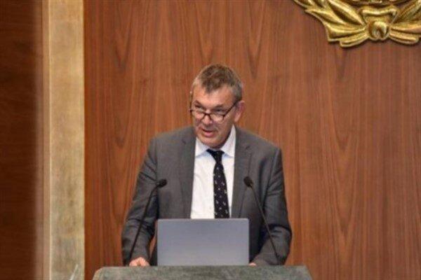 Lazzarini, bunun modern tarihte başka hiçbir çatışmada görülmeyen bir uygulama