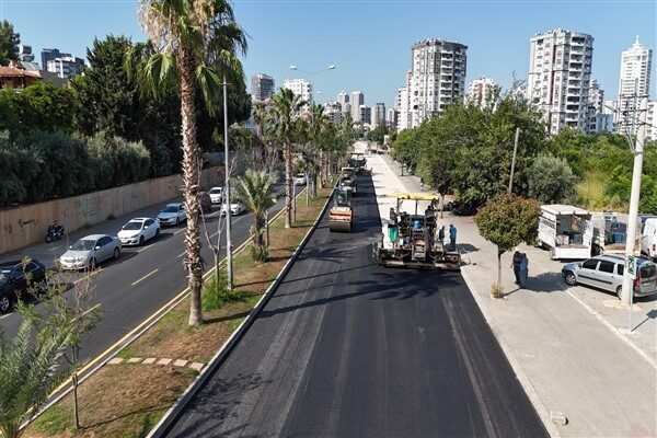 Büyükşehir ekipleri, Limonluk Mahallesi 100. Yıl Caddesi (2.5 Çevre Yolu)