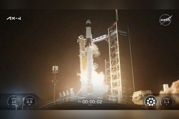 NASA’dan yapılan açıklamada Axiom Mission 4 mürettebatının, SpaceX Falcon 9