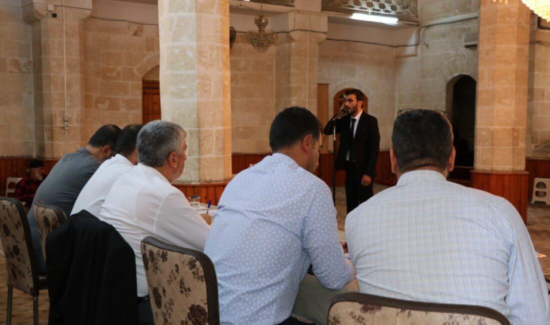 İl düzeyinden yapılan yarışmaya camilerde görev yapan İmam Hatipler ve