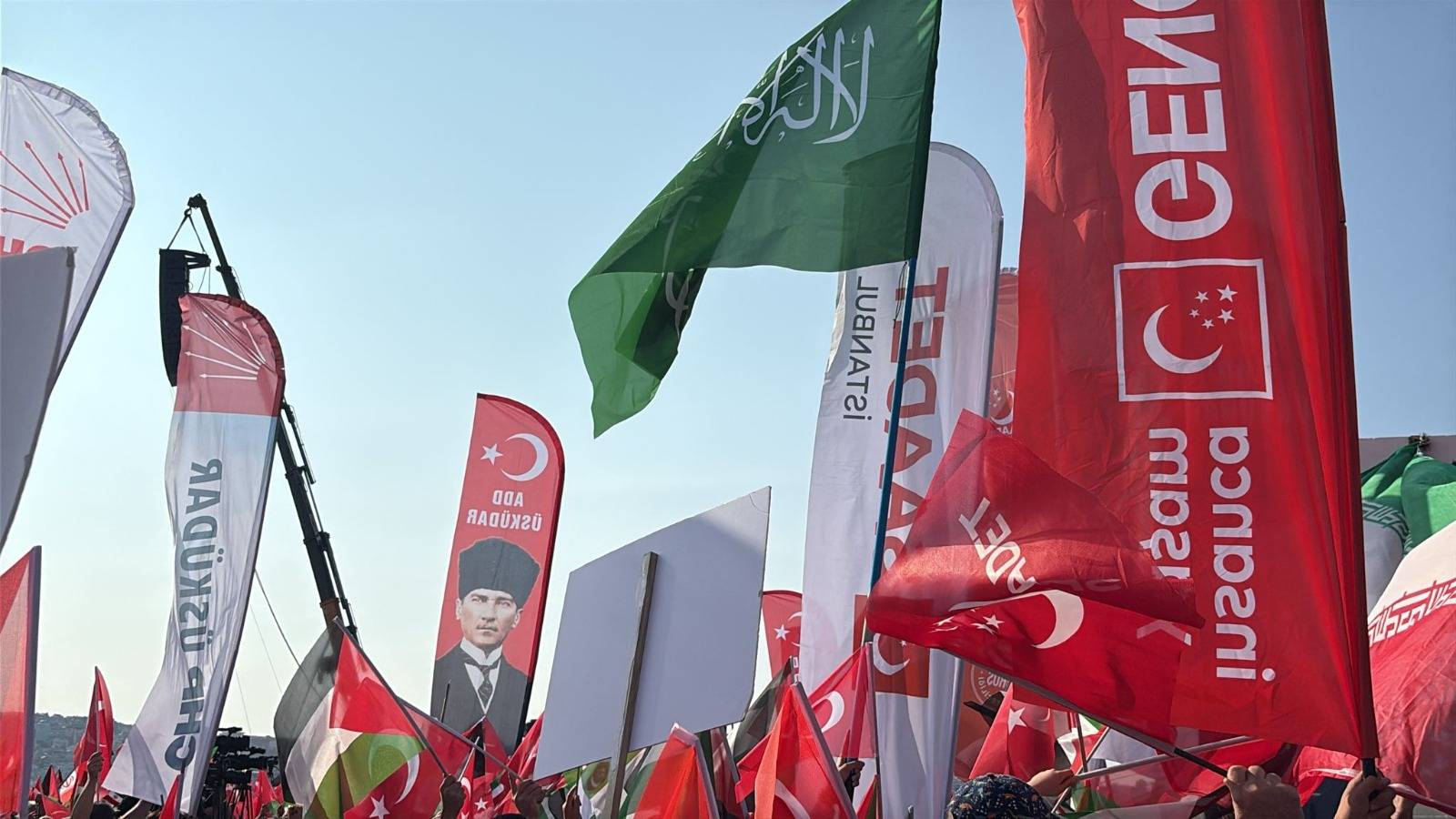 Saadet Partisi’nin çağrısıyla düzenlenen mitinge CHP, Gelecek, DEVA ve HÜDA