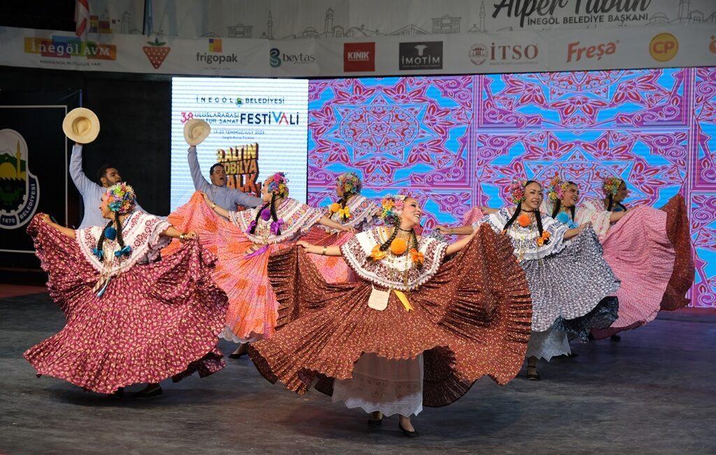 38. Uluslararası Kültür Sanat Festivali’nin dördüncü gününde İnegöl, yabancı halk