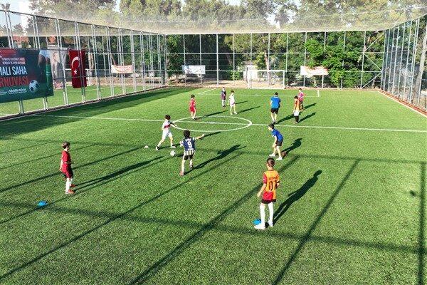 6-10 yaş arasındaki çocuklara yönelik olarak ücretsiz eğitim veren Futbol