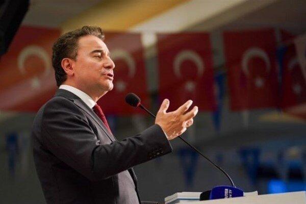Türkiye’de ‘Toplam yolsuzluk’ oranının arttığını vurgulayan Babacan,  bu oranın iktidar