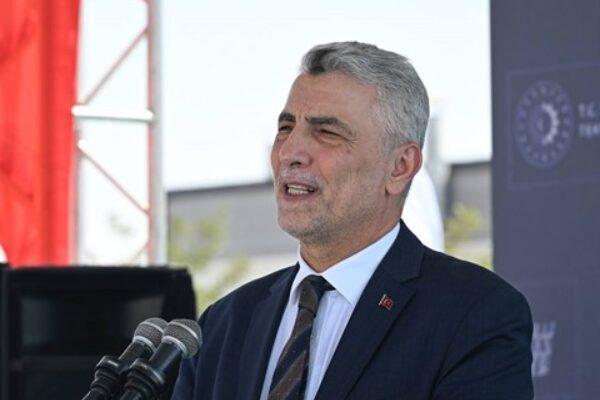 Ticaret Bakanı Bolat, 2025 yılının ilk yarısında ihracatın geçen yılın aynı