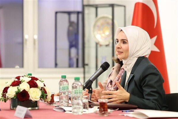 Aile ve Sosyal Hizmetler Bakanı Göktaş, AK Parti Kadın Kolları’nın