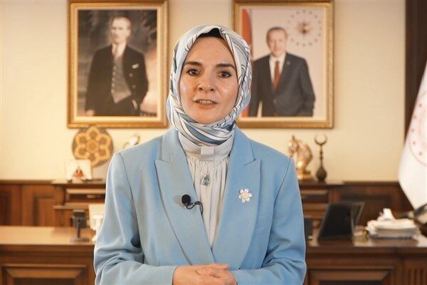 Aile ve Sosyal Hizmetler Bakanı Mahinur Özdemir Göktaş, MÜSİAD Başkanı