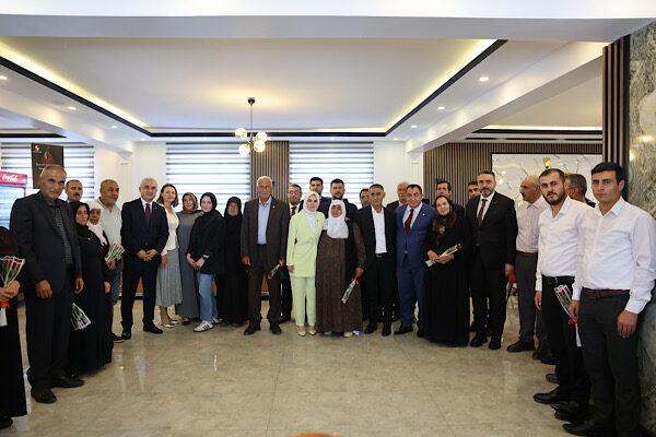 Bakanlıktan yapılan açıklamaya göre, Aile ve Sosyal Hizmetler Bakanı Mahinur