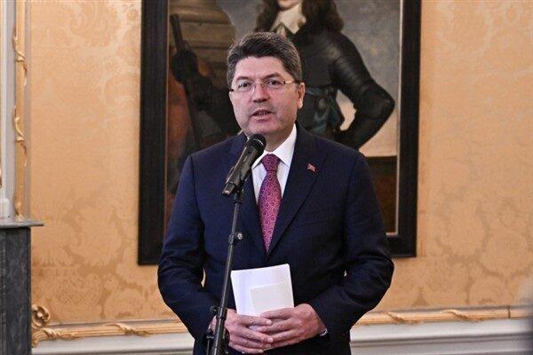 Bakan Tunç, Buğday Tanesi Ortez Protez Yapım ve Uygulama Merkezi ziyareti