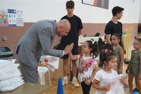 Başkan Aydın’ın ziyaretinde Orhangazi Kaymakamı Zafer Karamehmetoğlu, İlçe Milli Eğitim