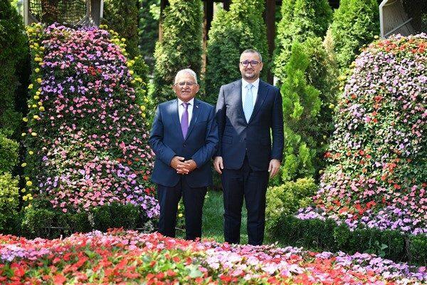 Kayseri Büyükşehir Belediye Başkanı Memduh Büyükkılıç, bir dizi programa katılmak