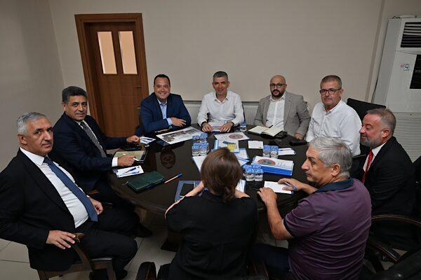 Manisa Büyükşehir Belediye Başkanı Besim Dutlulu, Soma ilçesine gerçekleştirdiği ziyaret