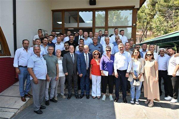 Toplantıda, Turgutlu Belediye Başkanı Çetin Akın, Büyükşehir Belediyesi Genel Sekreteri