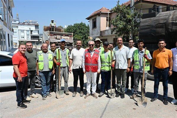 Kepez Belediye Başkanı Mesut Kocagöz, çalışmaları yerinde inceledi. Çamlıbel Mahallesi’nde