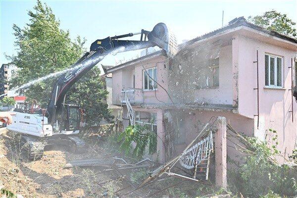 Yıldırım Belediyesi’nin, kentsel dönüşüm hamlesi sürüyor. Millet Mahallesi’nde Şehircilik ve
