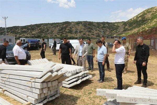 Bitlis Valiliği'nden yapılan açıklamaya göre, Vali Karakaya, inşaatı süren ve