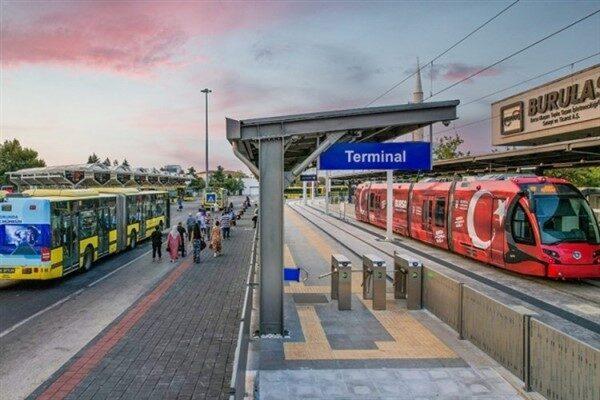 Bursa‘da toplu taşıma ücretlerine zam geldi. Zamlı tarifenin bugünden (7