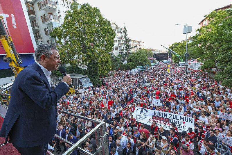 Cumhuriyet Halk Partisi (CHP) Genel Başkanı Özgür Özel, Ekrem İmamoğlu’nun