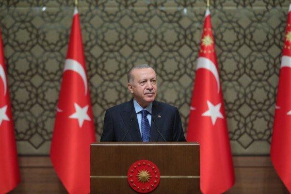 Cumhurbaşkanı Erdoğan2ın konuşmasından bazı satır başları  şöyle: "Akademideki eğitimlerini başarıyla