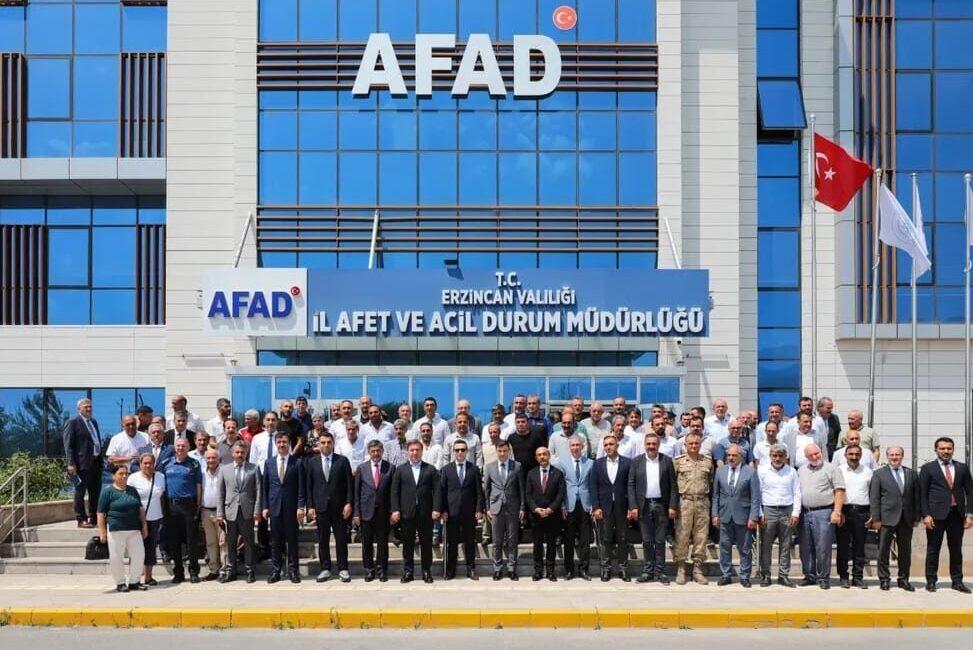 Erzincan İl Afet ve Acil Durum Müdürlüğü toplantı salonunda gerçekleştirilen