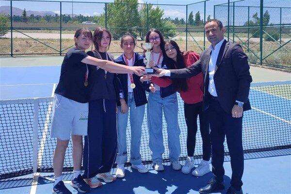Turnuva sonunda erkeklerde Erzurum Gençlik Spor Kulübü birinciliği elde ederken,