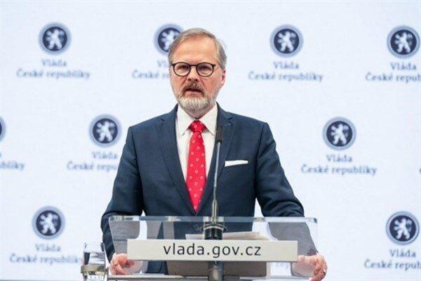 Fiala, ayrıca Almanya'nın başkenti Berlin’e ulaşım süresinin, yapımı planlanan Krušné